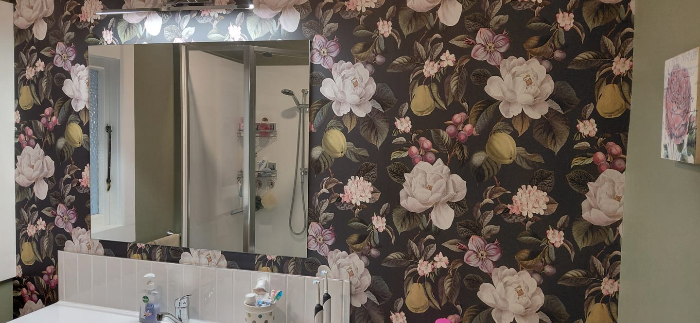 Customer photo review of Pendula Wallpaper - Charcoal
