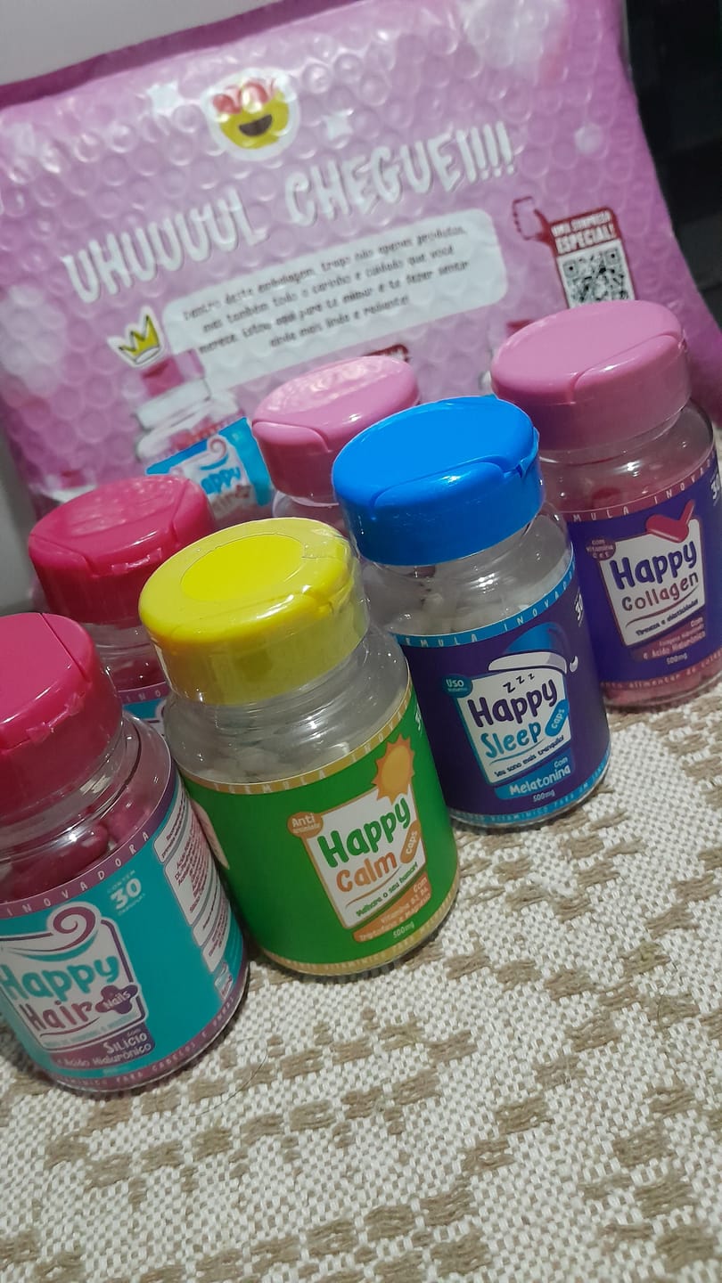 Customer photo review of Happy Hair 2 Potes + 1 Melatonina Grátis + 1 Colágeno Grátis