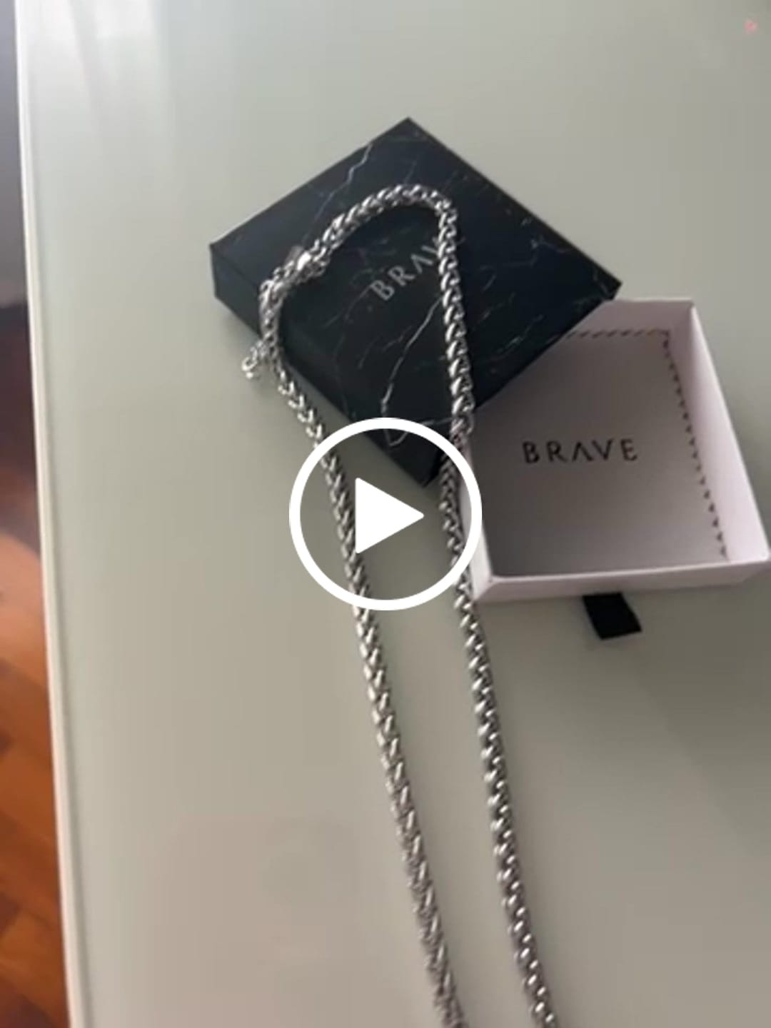 Customer video review of Collar Hombre BRAVE Boss