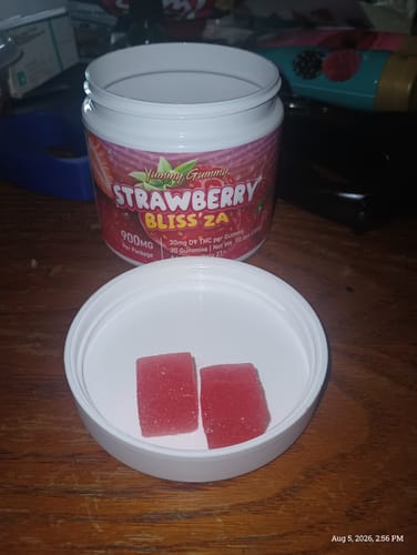 900MG Yummy Gummy D9 photo review