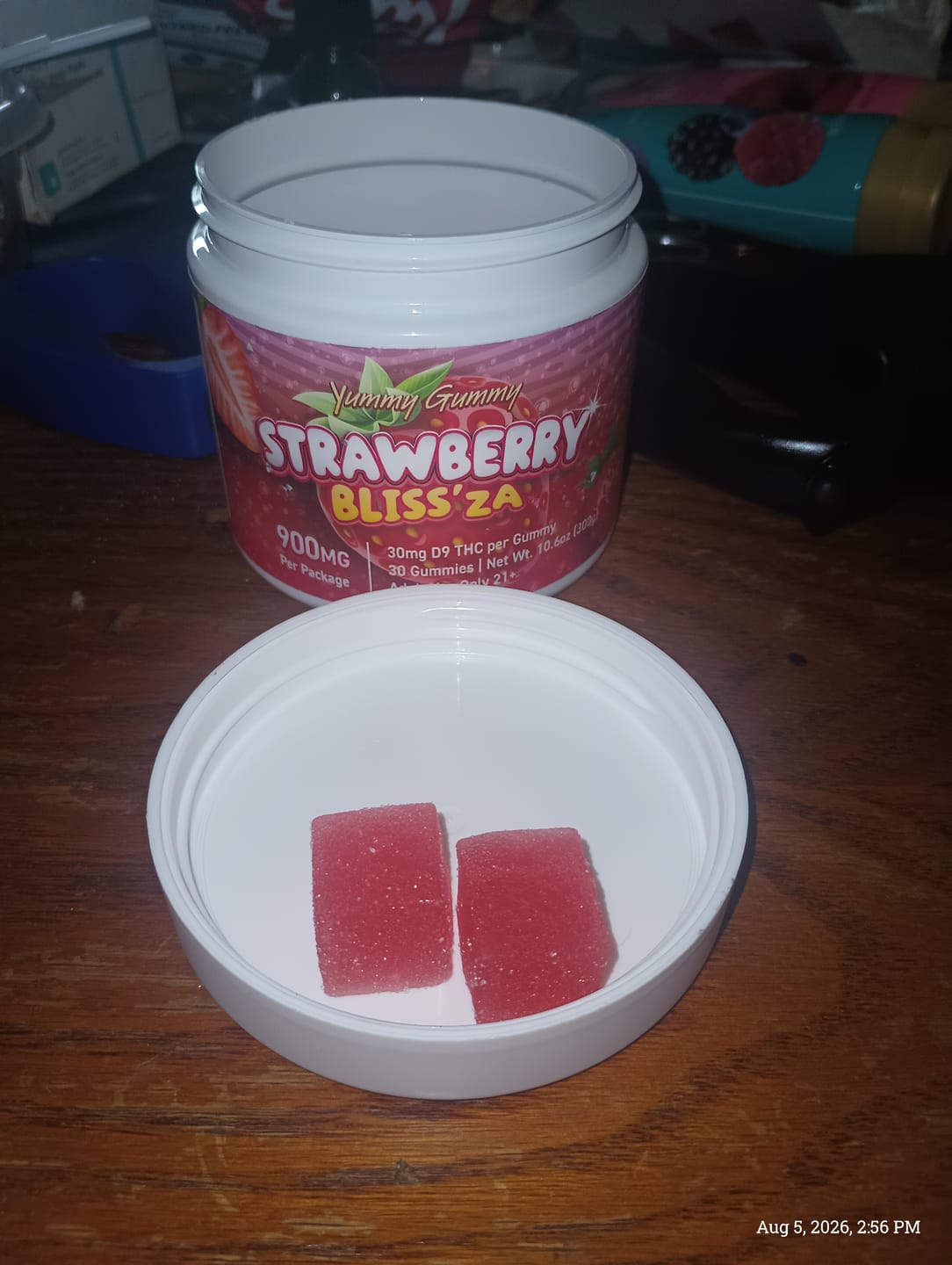 Customer photo review of 900MG Yummy Gummy D9