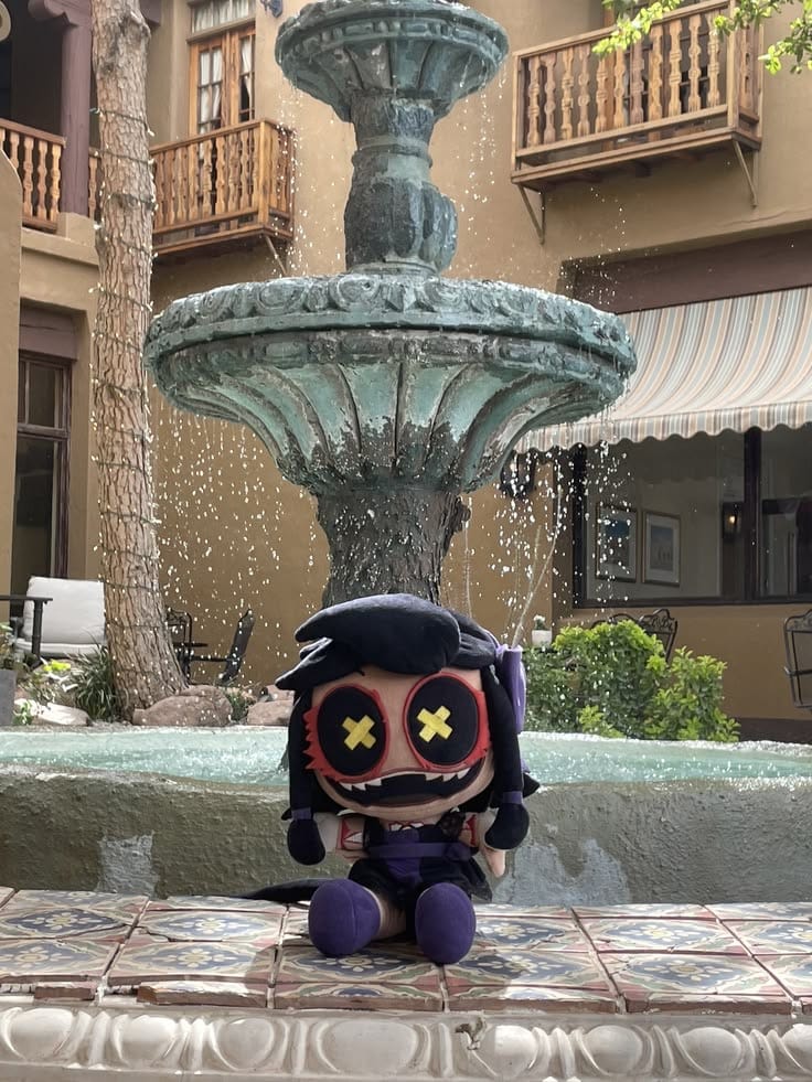 Customer photo review of Cyn Plush