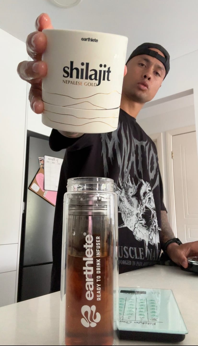 Customer photo review of earthlete® Nepalese Gold Pure Himalayan Mineral Shilajit Resin