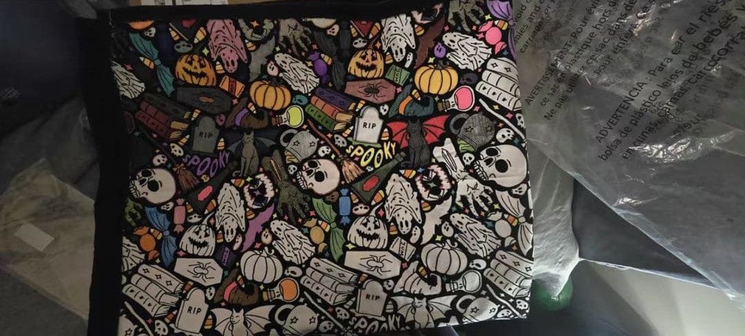 Customer photo review of DIY Drawing Blanket with 24 Colors Markers, Doodle Your Own Blankets, Customizable Washable Paint & Play Blankets for Adults