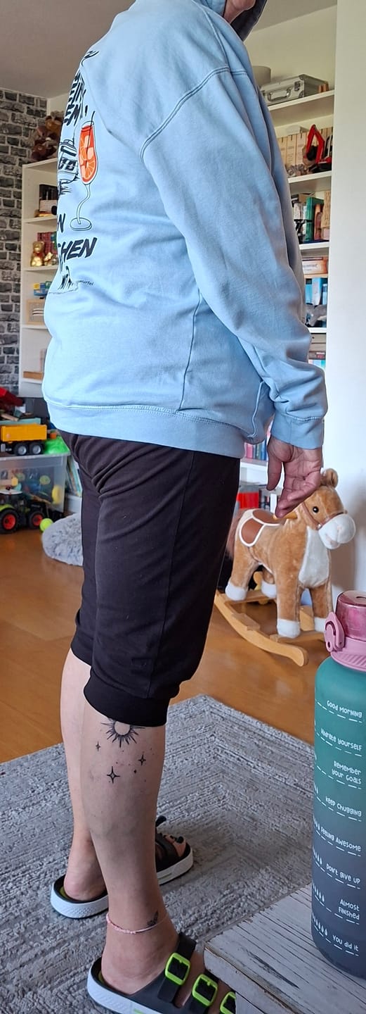 Customer photo review of Aperölchen - Rückendruck || Premium Hoodie unisex