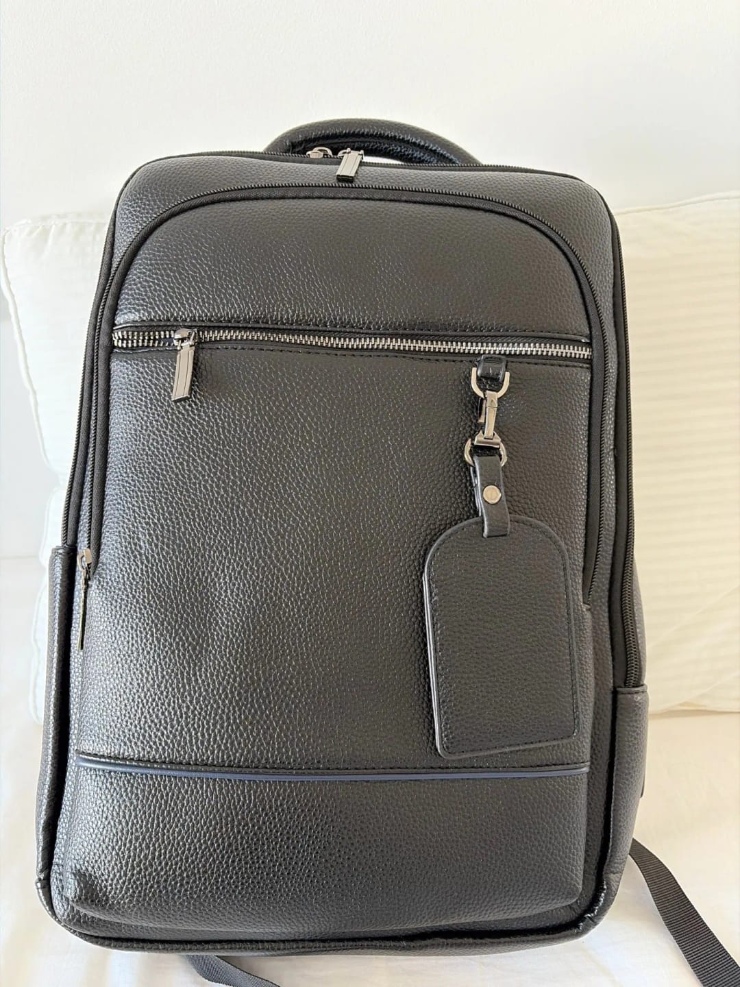 Customer photo review of Mochila Executiva Masculina Portátil 15.6"