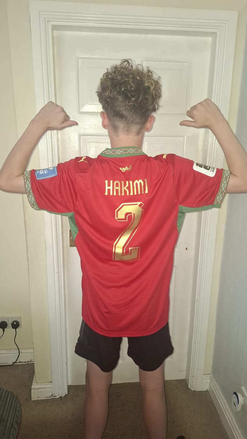 Customer photo review of Cafu Milan 2007 CL Final White Retro Football Jersey Trikot