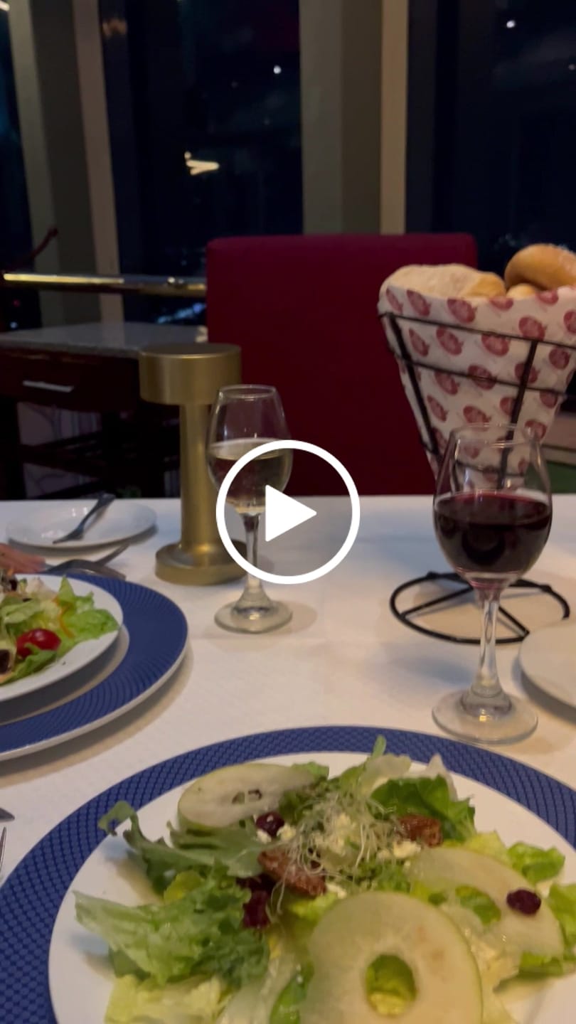 Customer video review of Menú Bellini