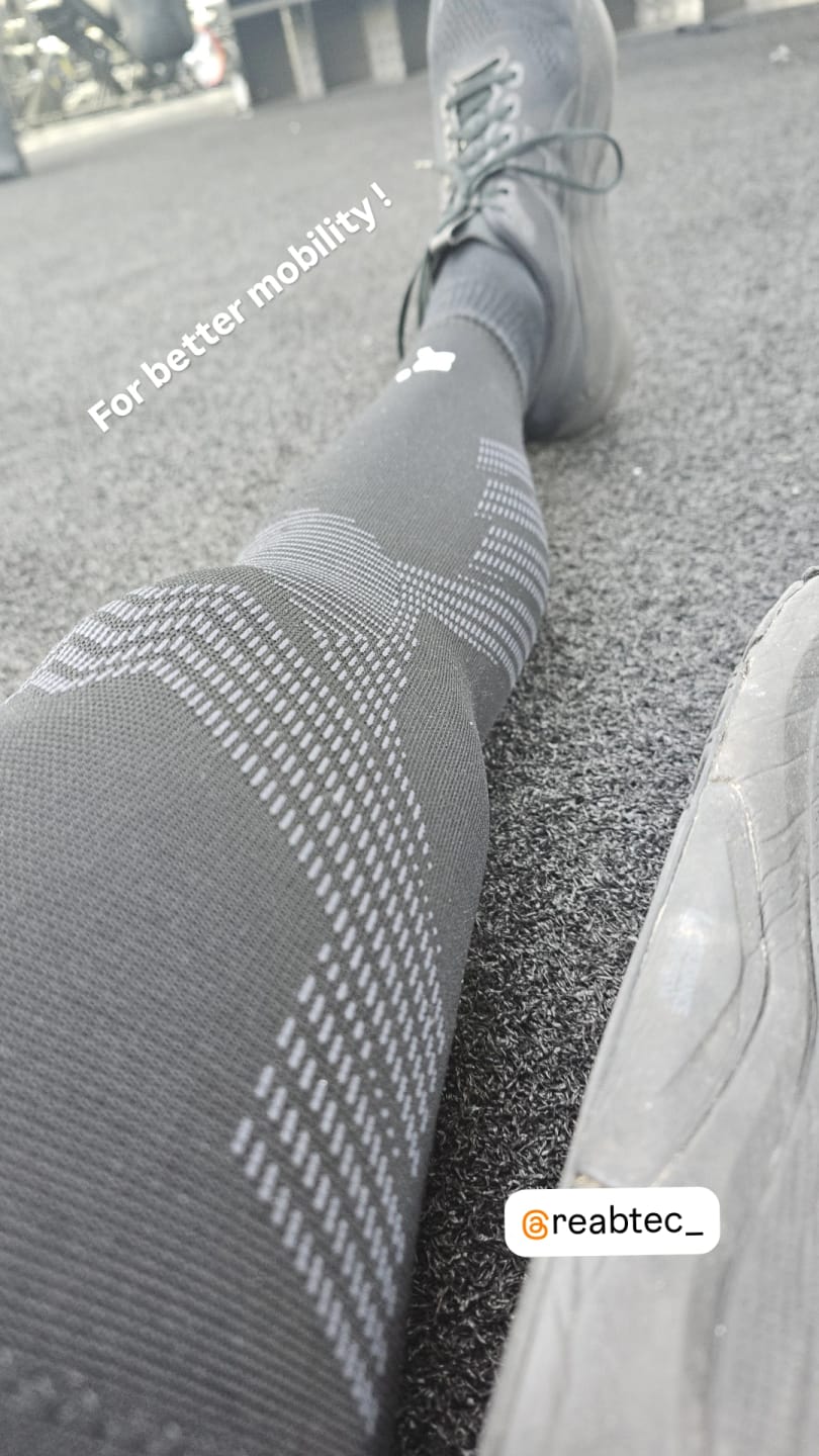 Customer photo review of KniTec V2 - Compression Sleeves For Knees & Legs