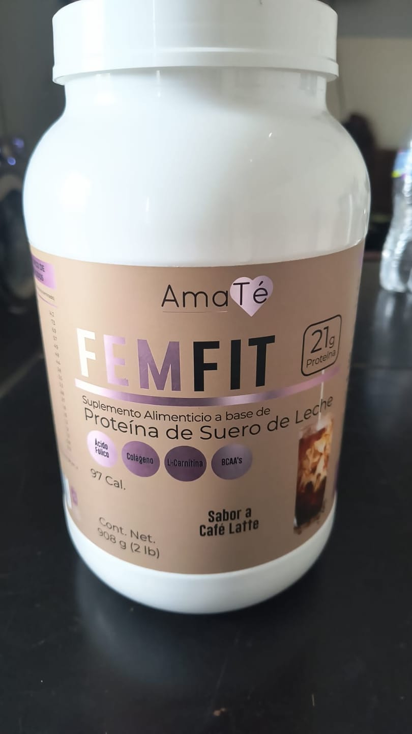 Customer photo review of Proteína FEMFIT Café Latte