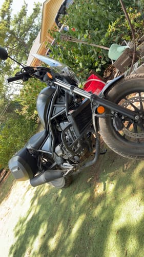 Customer photo review of 36L - Lamellar Raven Extra Large Honda Rebel 300 Shock Cutout Matte Motorcycle Hard Saddlebags