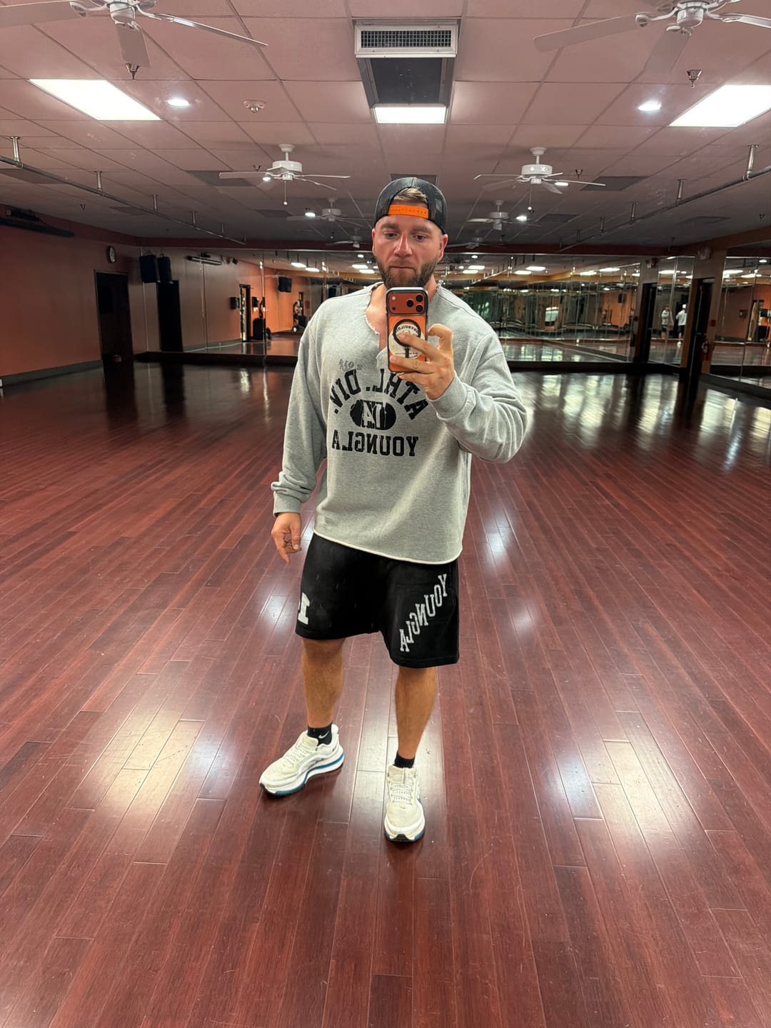 Customer photo review of 8098 - Golden Era Pump Cover Crewneck