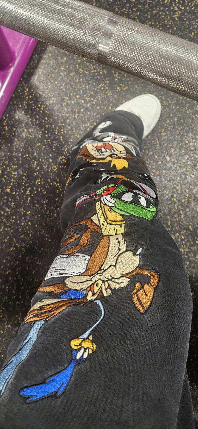 Customer photo review of 2169 - Looney Tunes Character Sweats