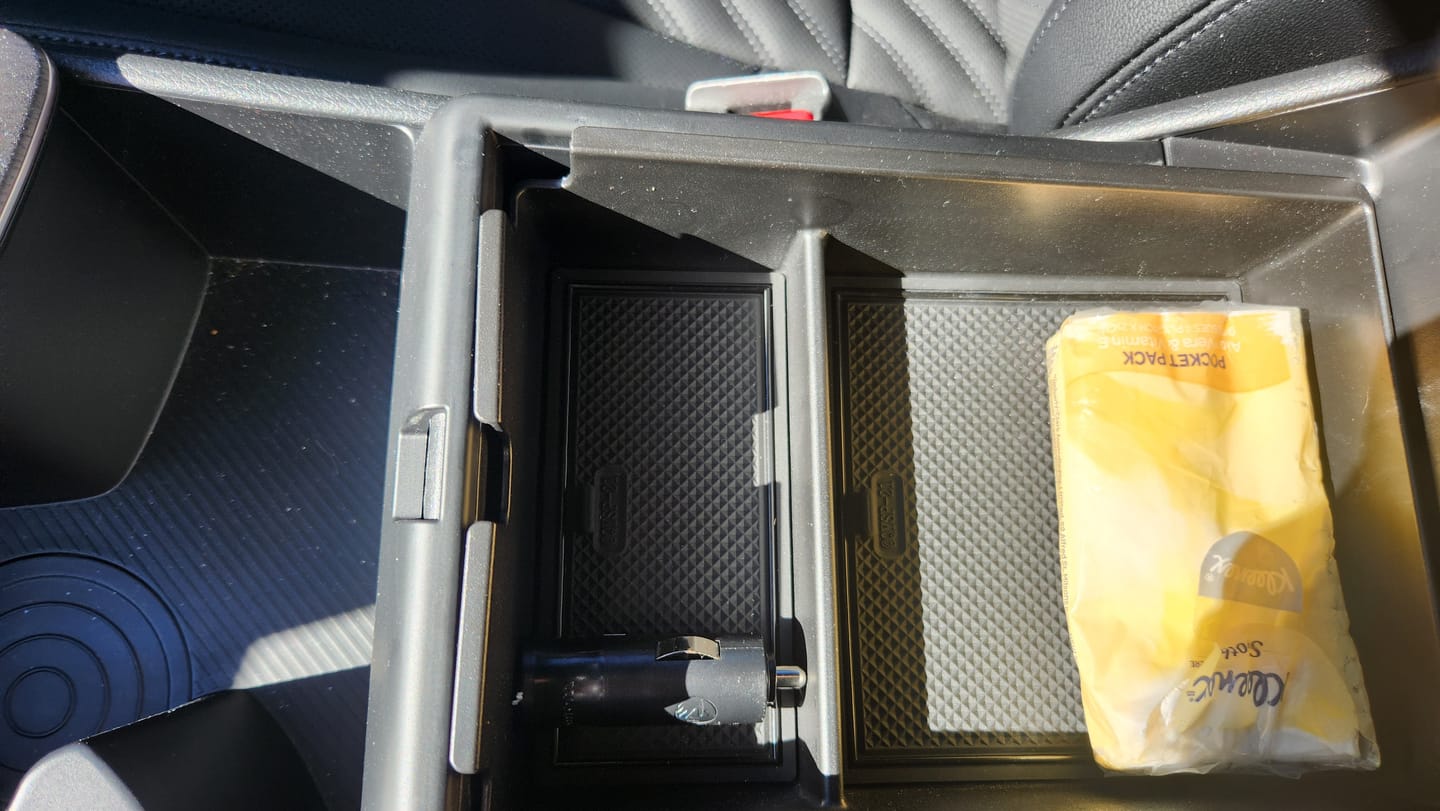 Customer photo review of Armrest Organizer For Kia Sportage (2021–2026)