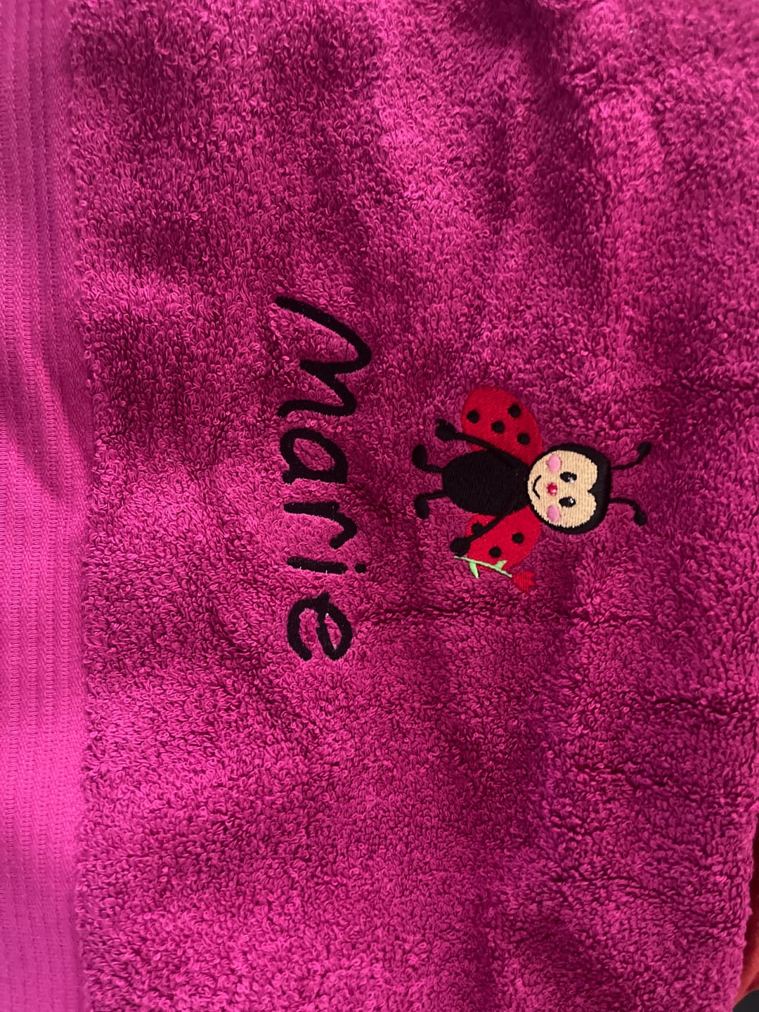 Customer photo review of Personalisiertes Handtuch mit Namen für Erwachsene bestickt