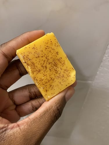 Customer photo review of Savon au curcuma Anti-Tâches - Retrouvez votre confiance