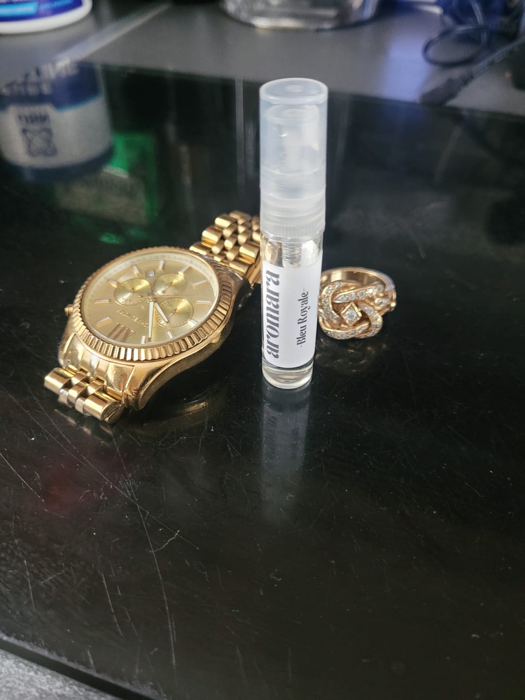 Customer photo review of Bleu Royale