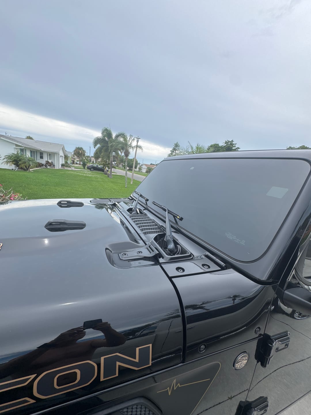 Customer photo review of Cowl Wiper Panel Painted OE Color (Fits JL/JT 2018-2026)