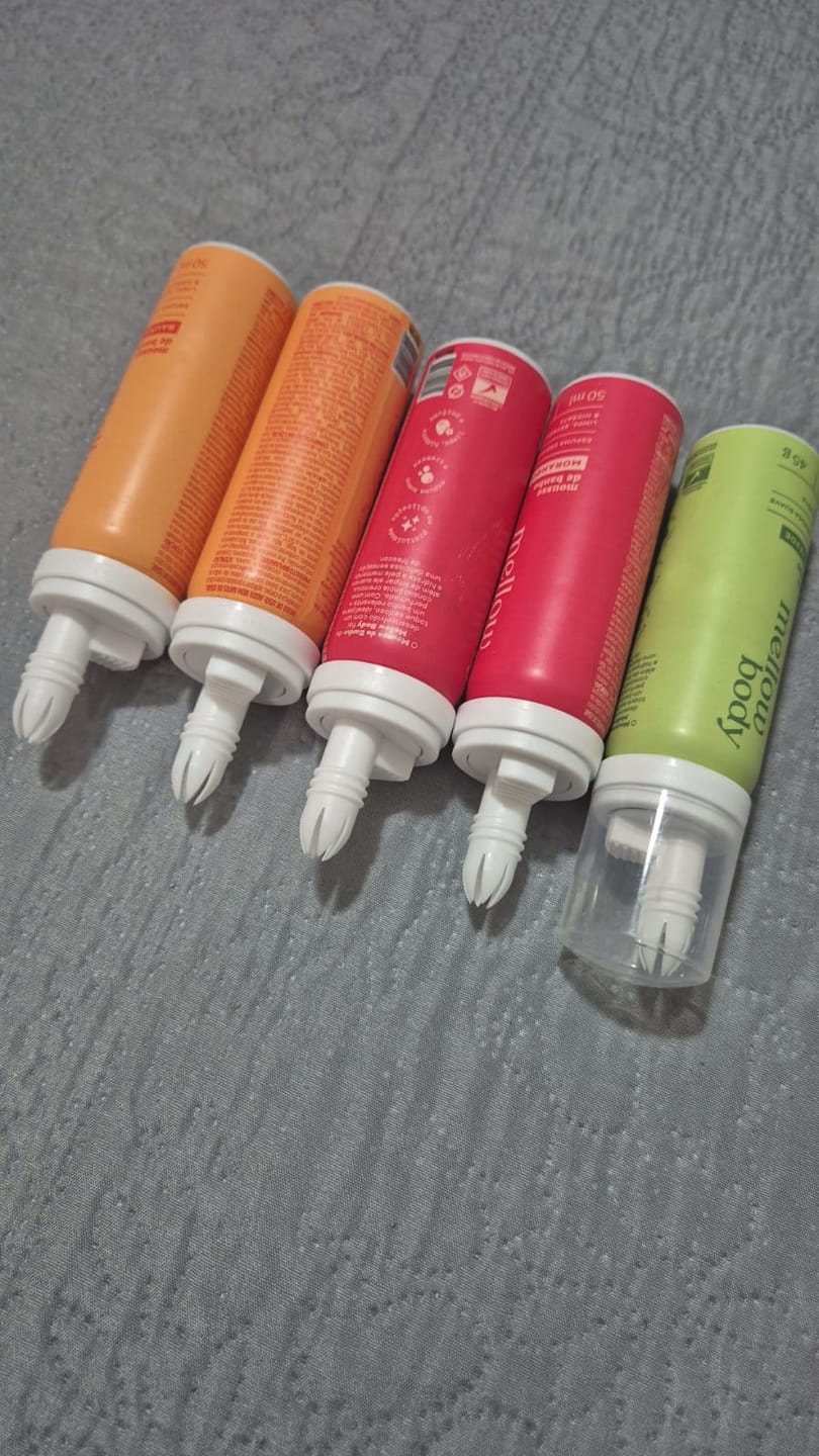 Customer photo review of Espuma de Banho Mellow Morango