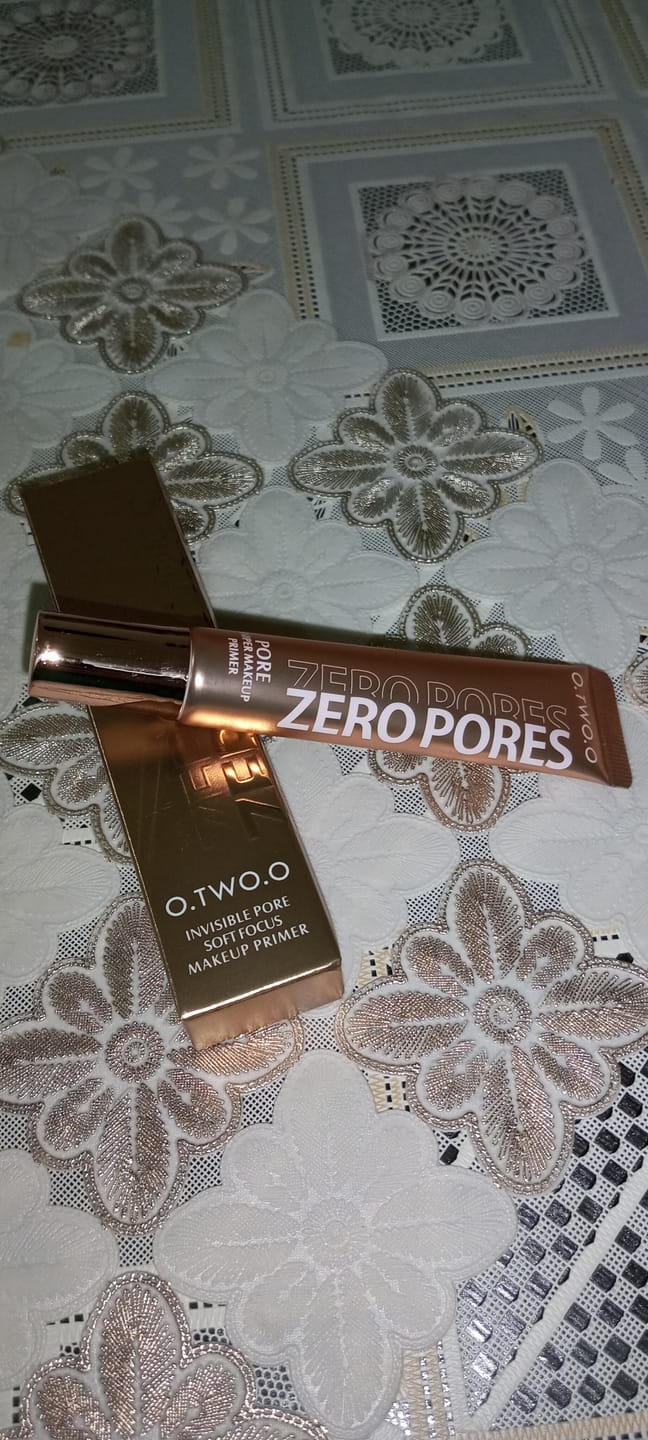 Customer photo review of O.TWO.O SKIN SECRET ZERO PORES PRIMER