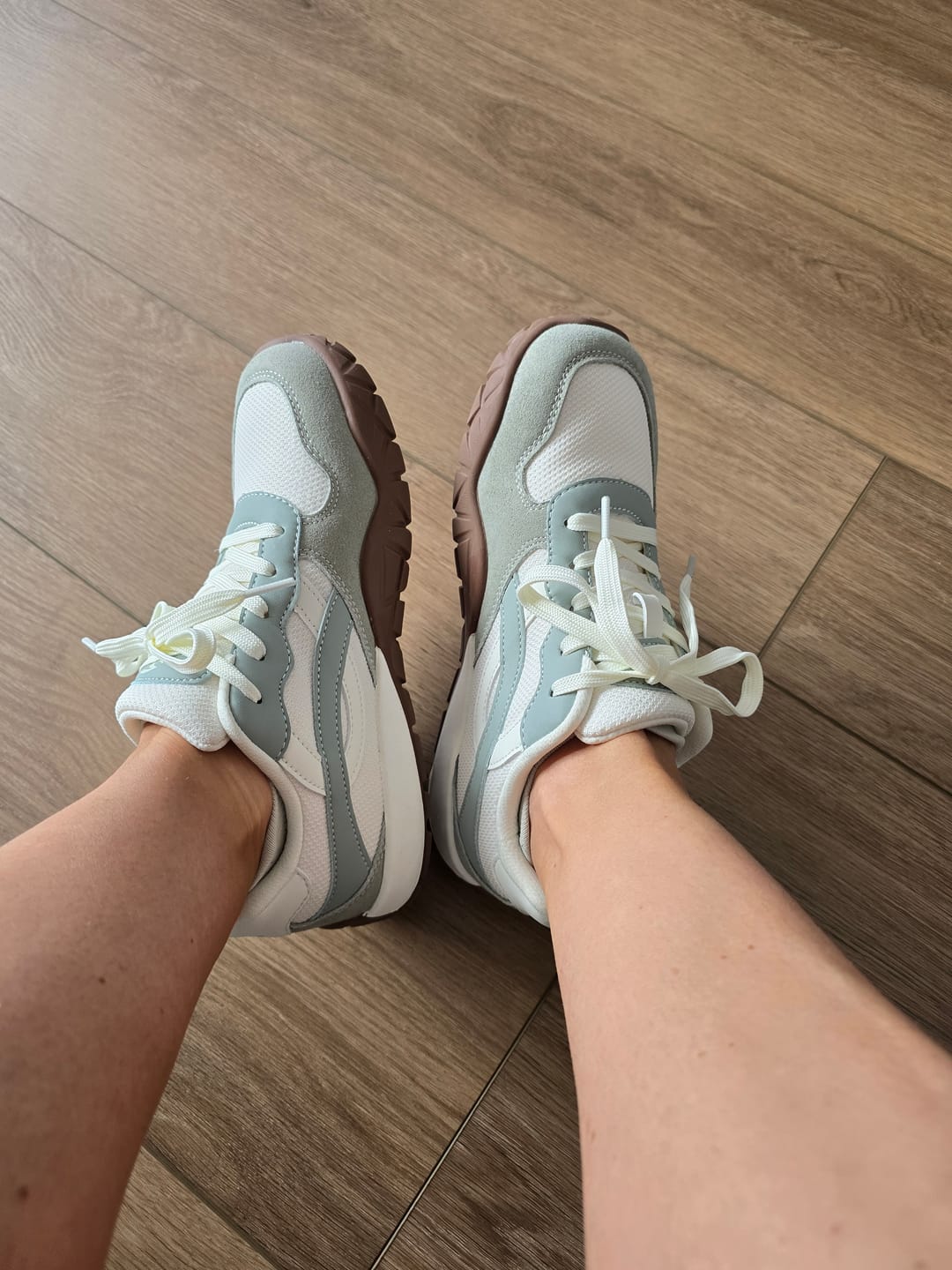 Customer photo review of Hareball - Wide Toe Sneakers