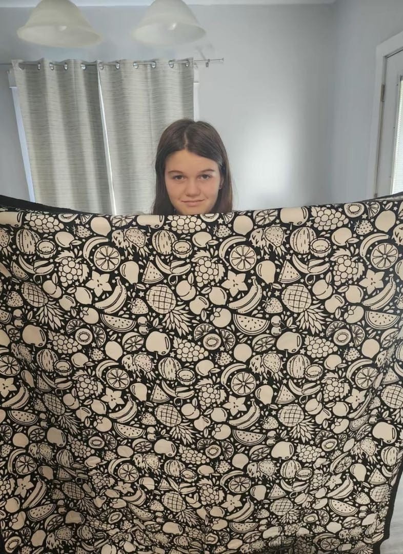 Customer photo review of DIY Drawing Blanket with 24 Colors Markers, Doodle Your Own Blankets, Customizable Washable Paint & Play Blankets for Adults