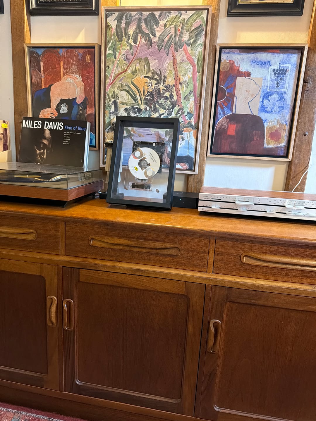 Customer photo review of M1 Music Frame CD Player
