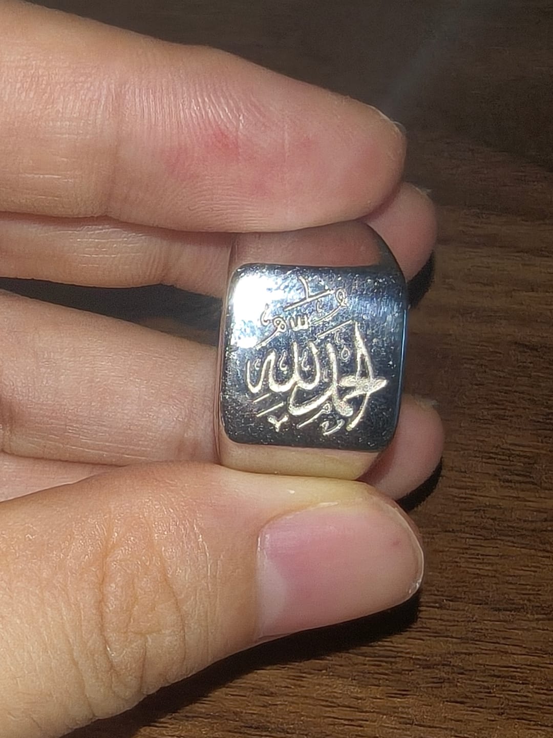 Customer photo review of HilalHaven Stainless Steel Square Signet Ring——Allah Calligraphy Engraved Jewelry for Men & Women