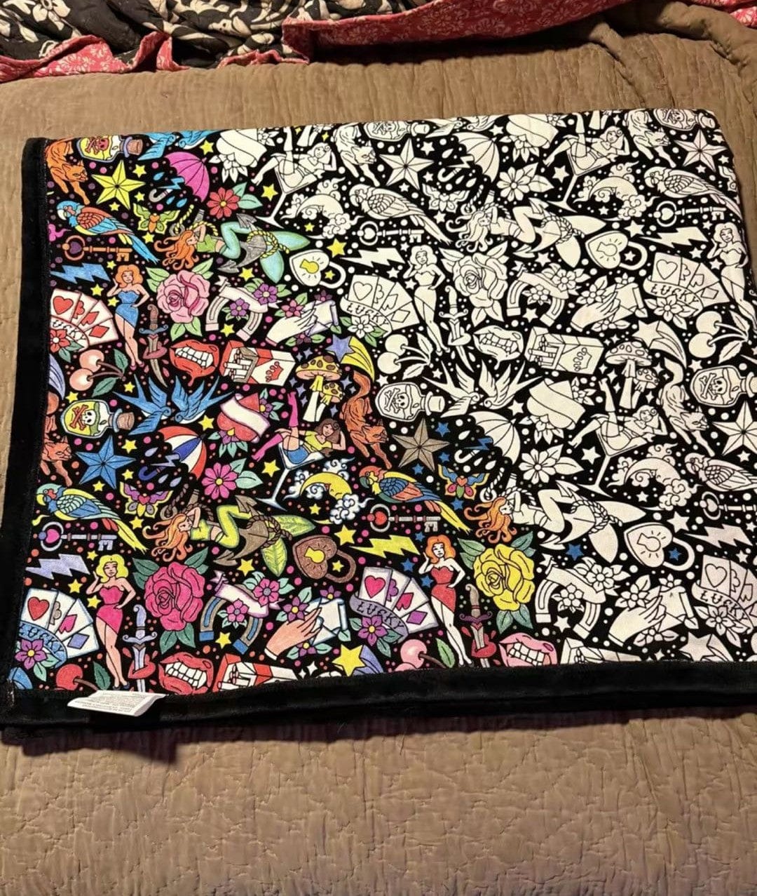Customer photo review of DIY Drawing Blanket with 24 Colors Markers, Doodle Your Own Blankets, Customizable Washable Paint & Play Blankets for Adults