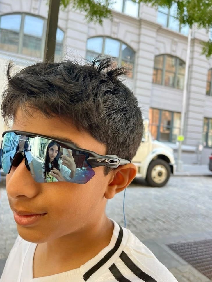 Customer photo review of Radar Black