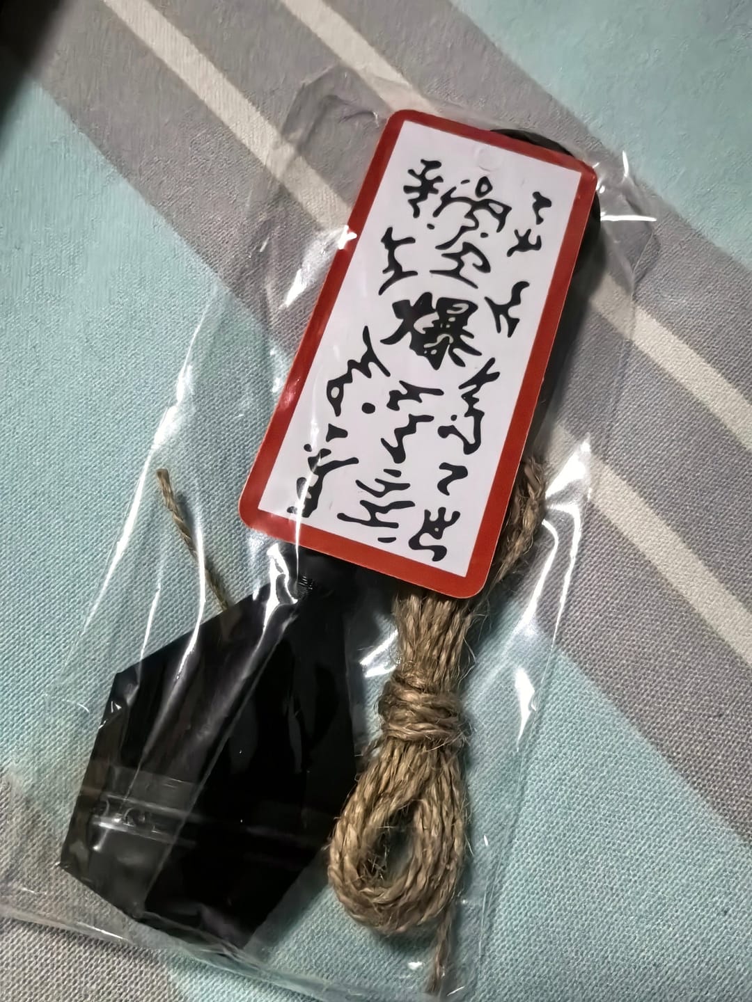 Customer photo review of Kunai Shuriken Explosive Tag Fridge Magnet