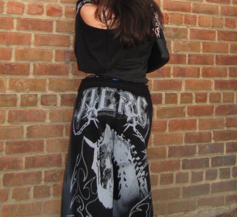 Customer photo review of Aelfric Eden Horse Baggy Barrel Sweatpants