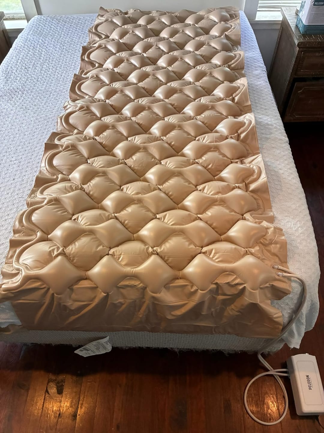 Customer photo review of Alternating Air Pressure Mattress Pad