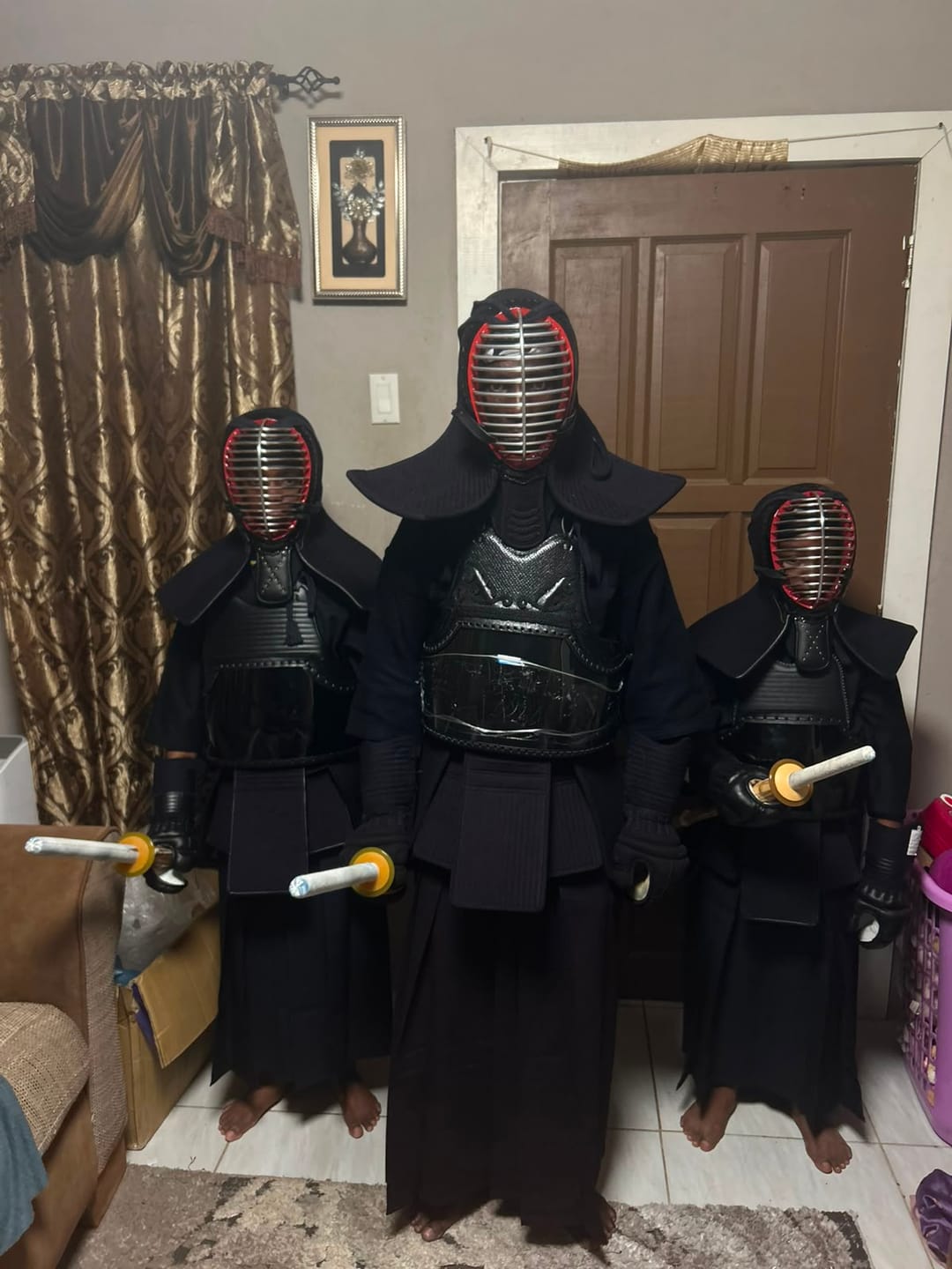 Customer photo review of 'KURENAI' Shoaizome Cotton Pleat-Lock Kendo Hakama