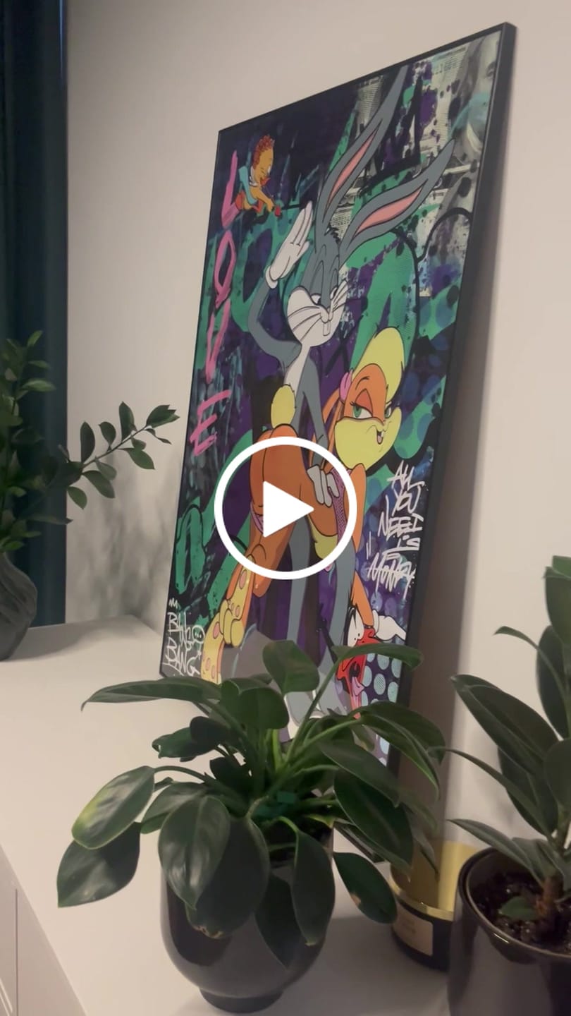 Customer video review of Bunny Love | Plakat