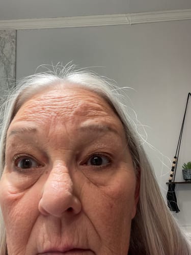 Customer photo review of Iron Wand Mascara