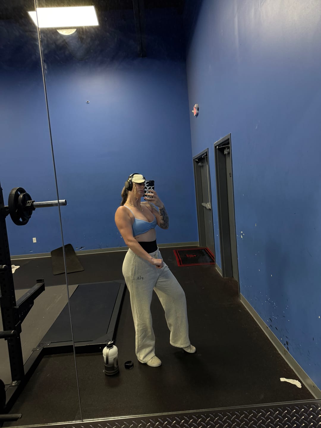 Customer photo review of W229 - Urban Straight Leg Joggers