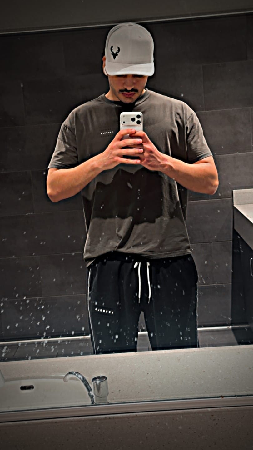 Customer photo review of 4295 - Perfect Tailored Tees