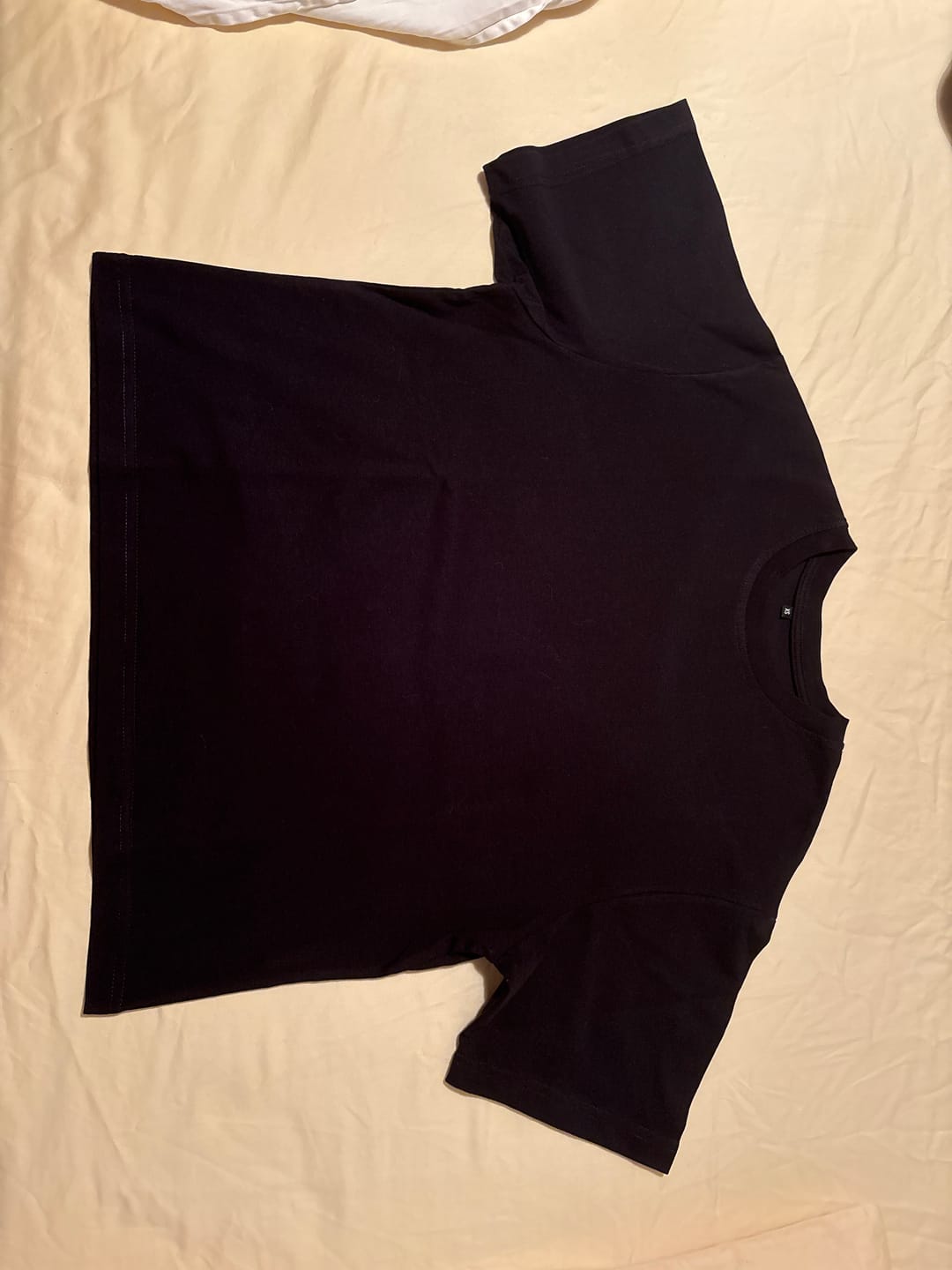 Customer photo review of T-Shirt Cropped Blanks 220GSM Black