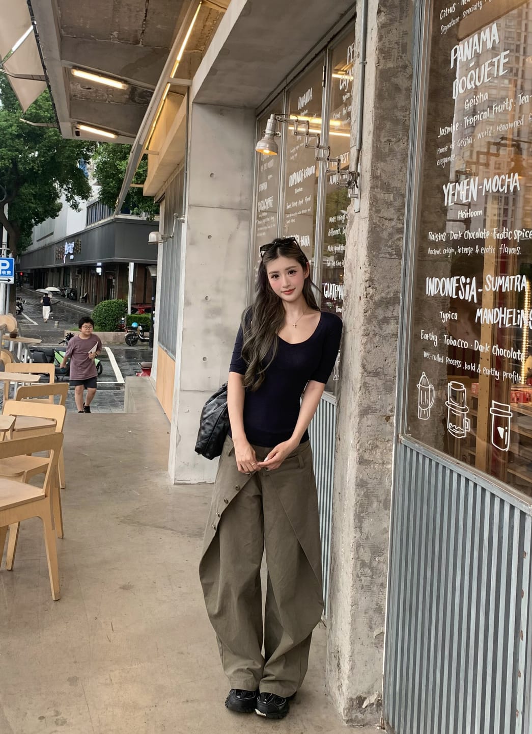 Customer photo review of IAMXIAA Classic Wool Stretch V-Neck Slim Fit Half Sleeve Top