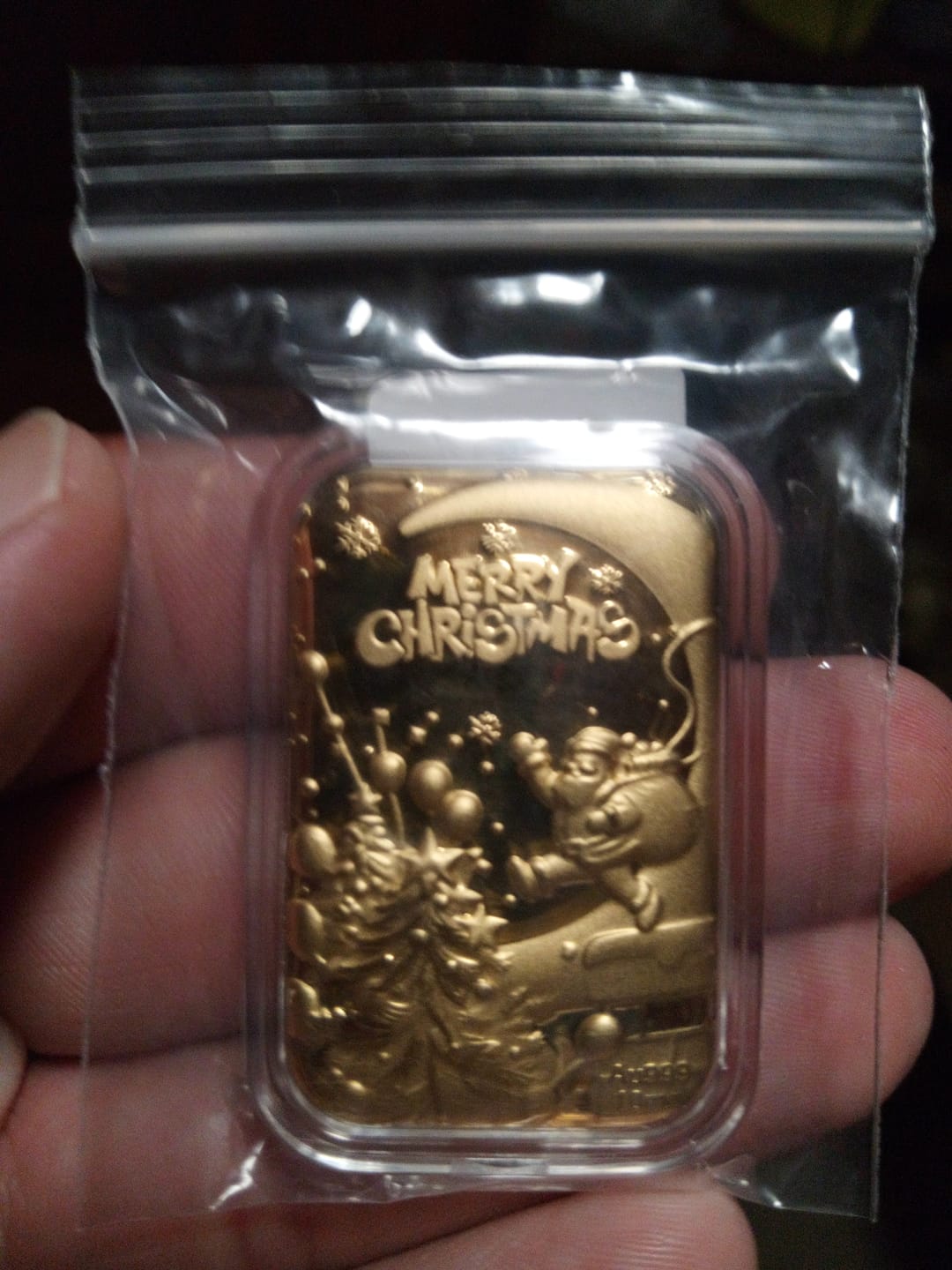 Customer photo review of 24K Yellow Gold Christmas Essential Piece