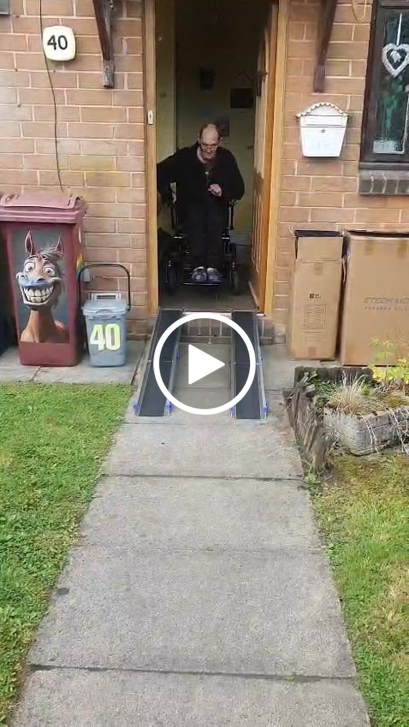 Customer video review of Ultra-Lightweight Folding Motorised Electric Wheelchair | Etech Mobility LiteMax 2