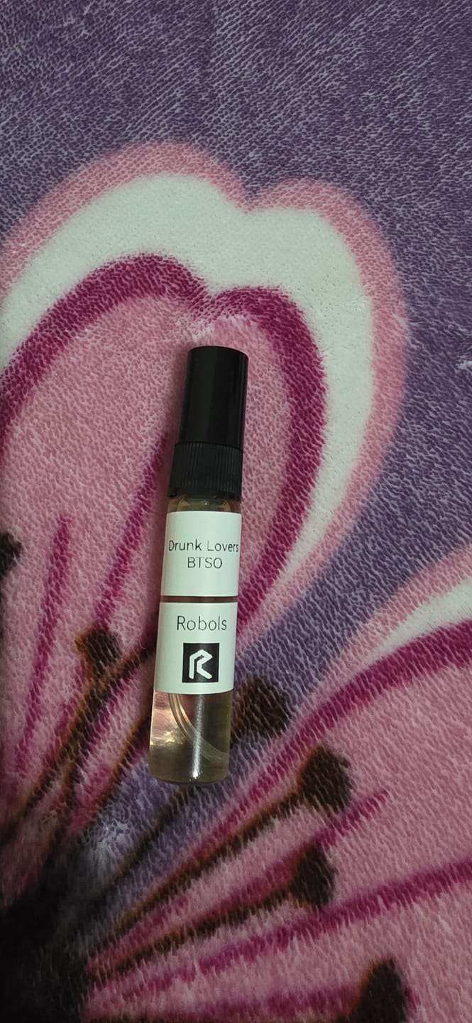 Customer photo review of Drunk Lovers Eau de Parfum BORNTOSTANDOUT®