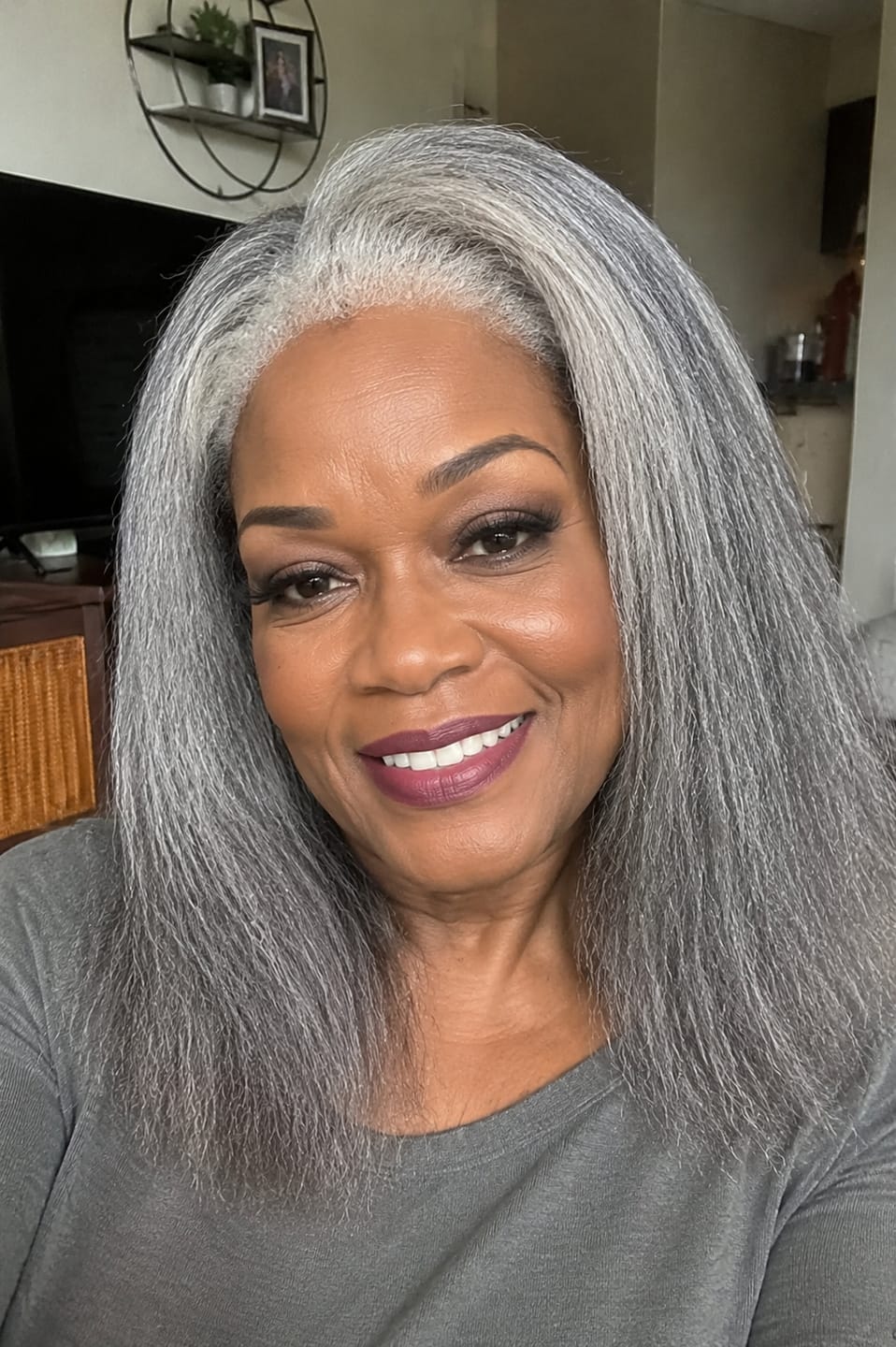 Customer photo review of Luvwin 4C Edges Salt & Pepper More Salt Highlight Front Glueless Yaki Straight Wig