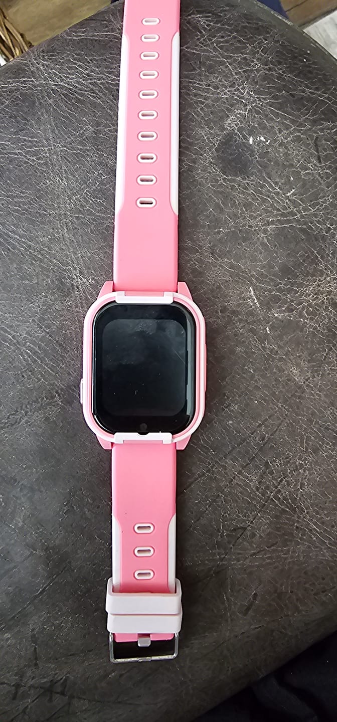 Customer photo review of Qlokkie GPS Horloge Kind - Kiddo Lite - Roze