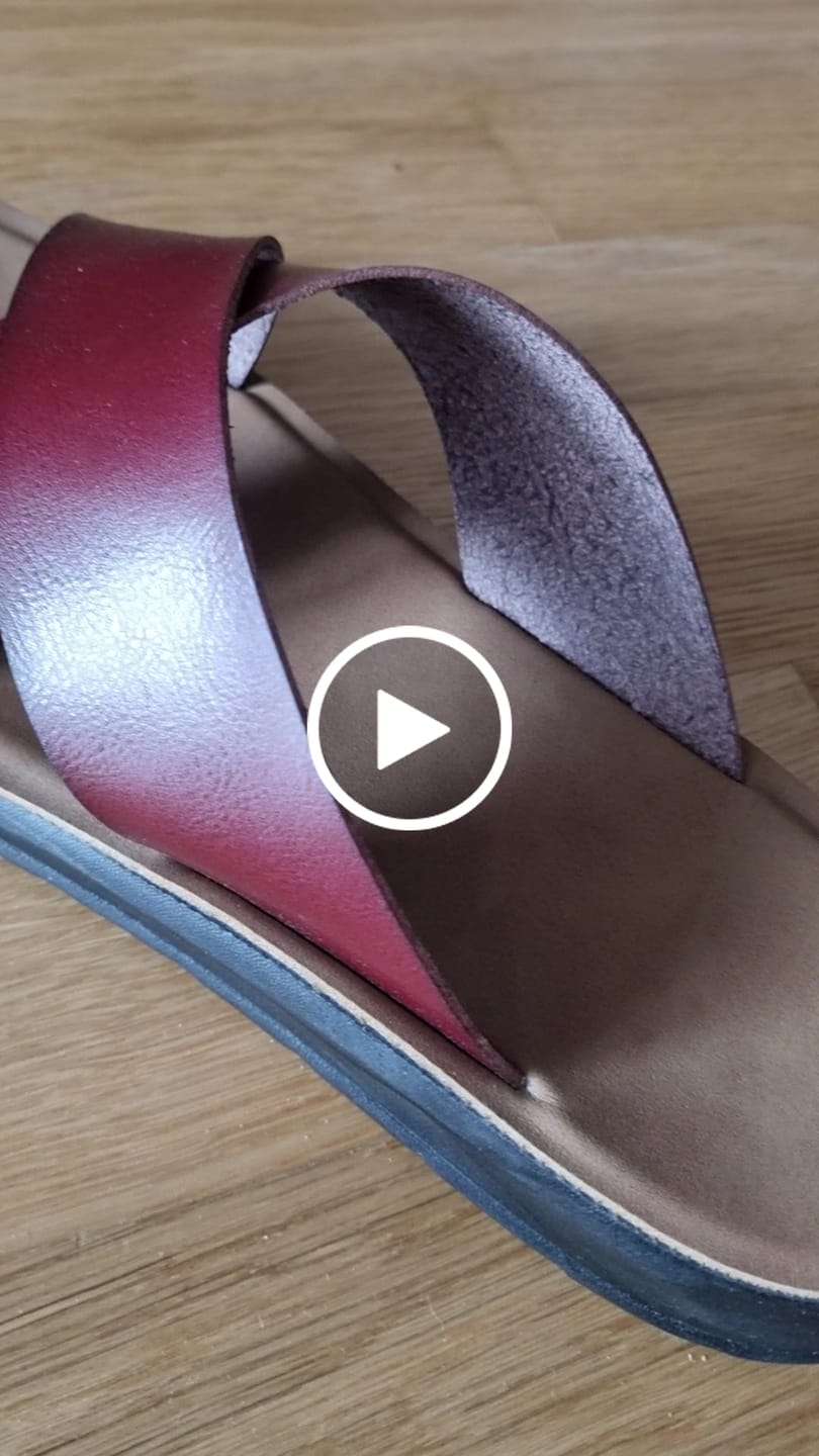 Customer video review of Italienische Herren-Leder-Pantoletten – Lorenzo
