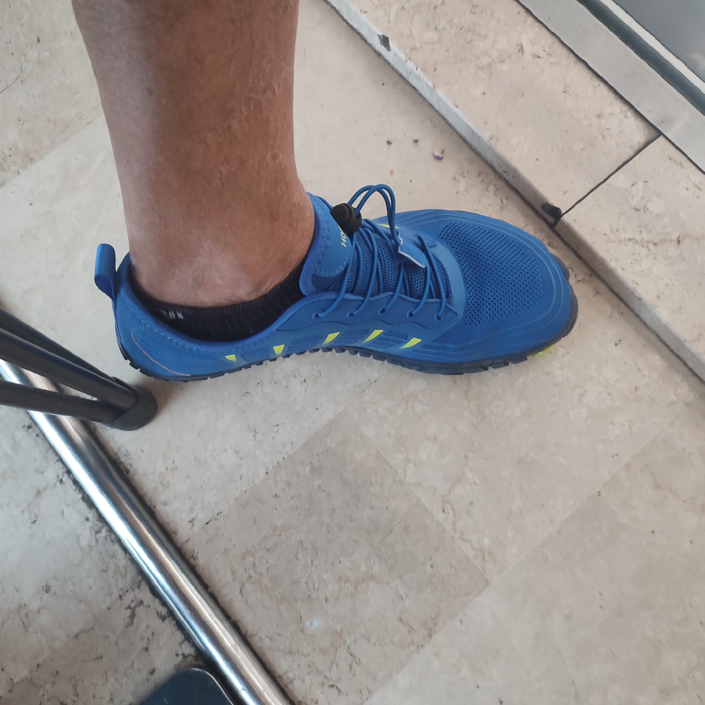 Customer photo review of WolfPaw - Scarpe Barefoot