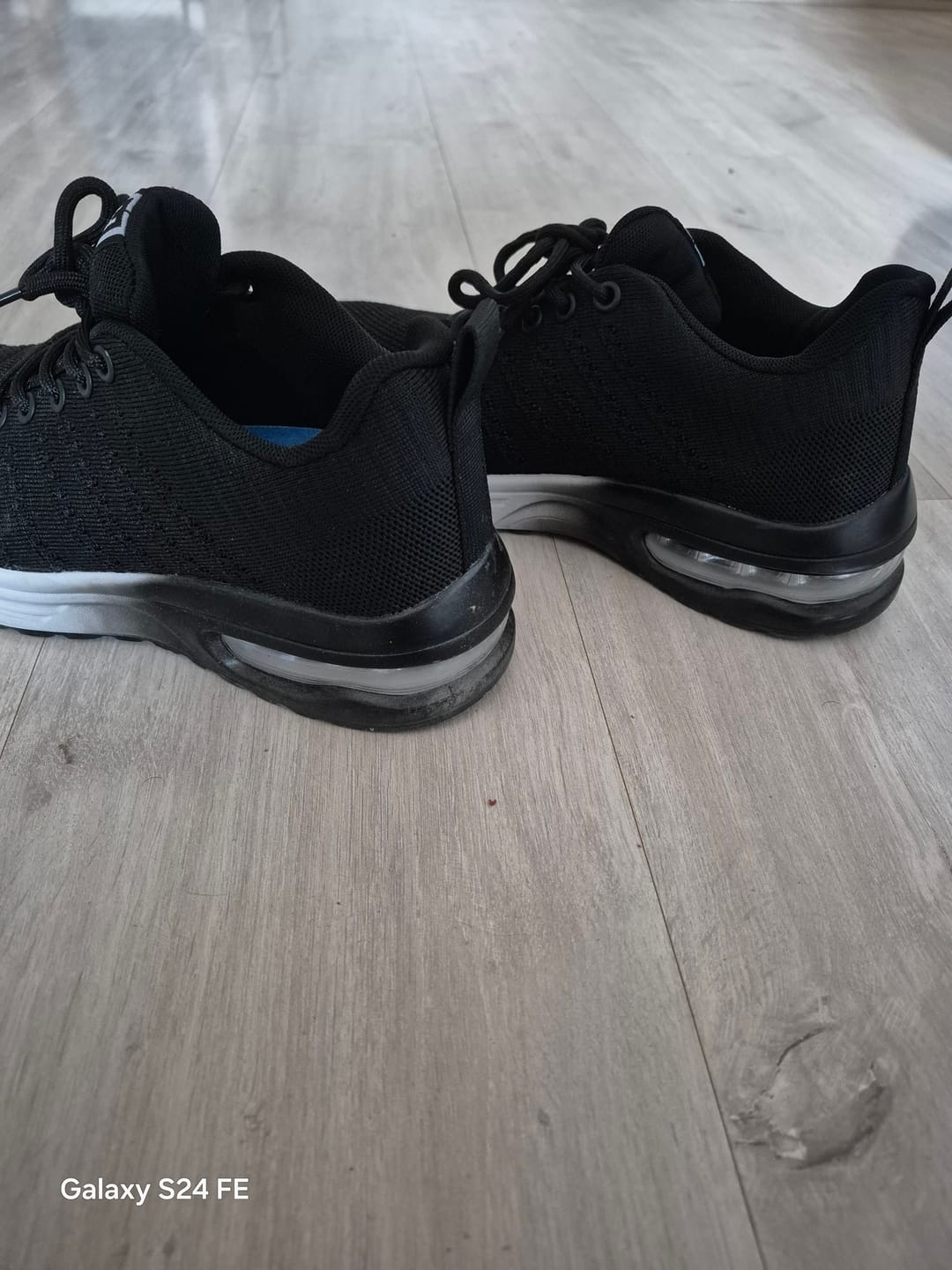 Customer photo review of Chaussures de Sécurité Légères & Amortissantes