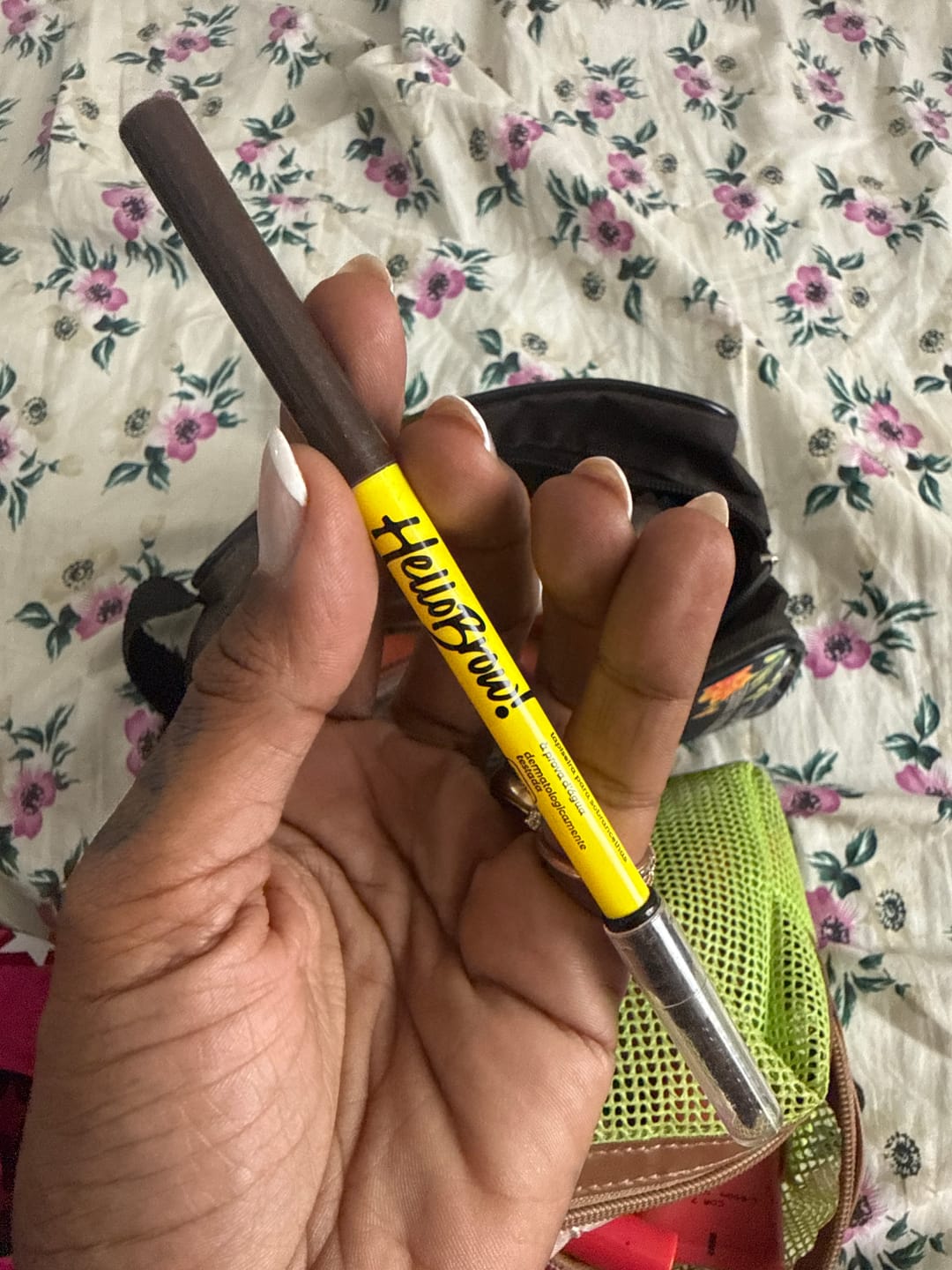 Customer photo review of Lapiseira para Sobrancelhas Hello Brow