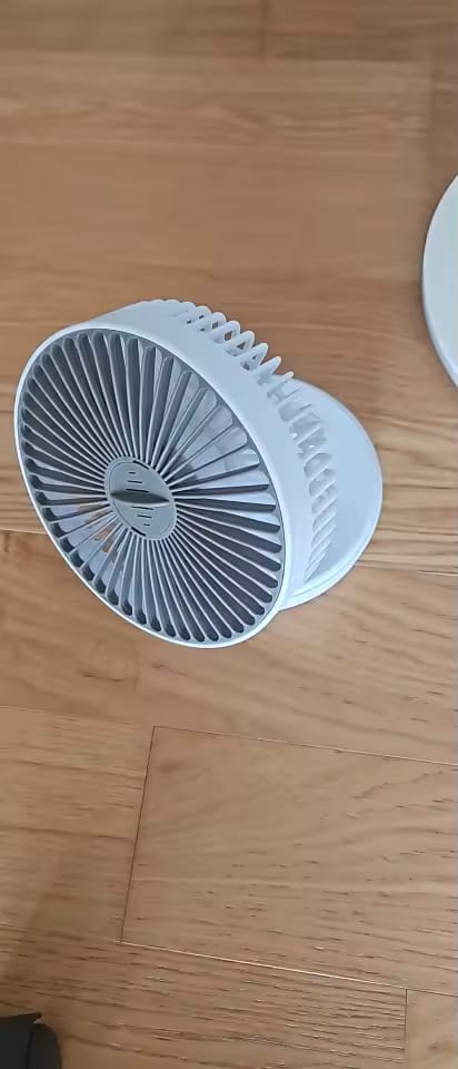 Customer photo review of Ventilateur Sans-Fil Rechargeable